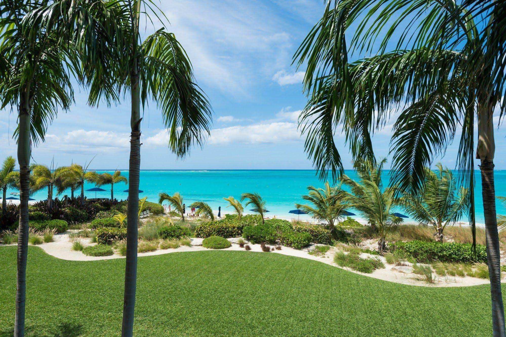 The Regent Grand Hotel Grace Bay Exterior photo